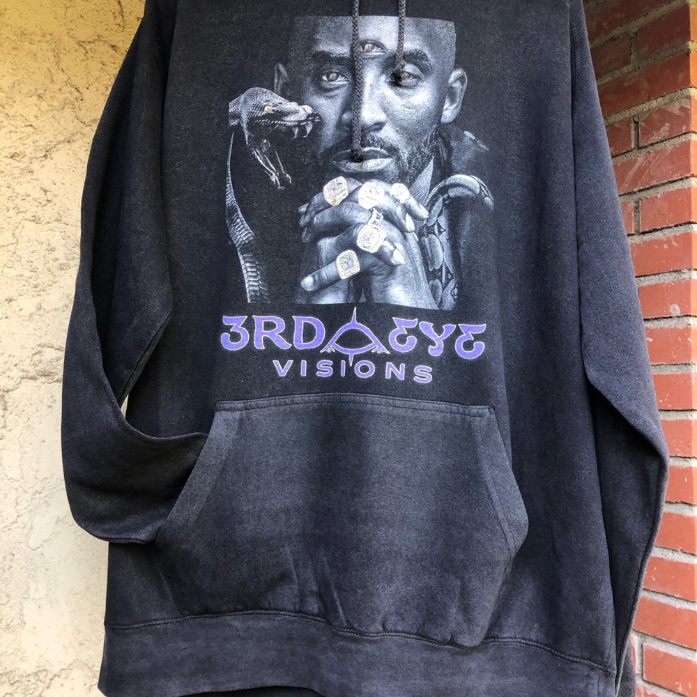 Vintage Hoodie “Mamba Mentality” by 3rdEyeVisions
